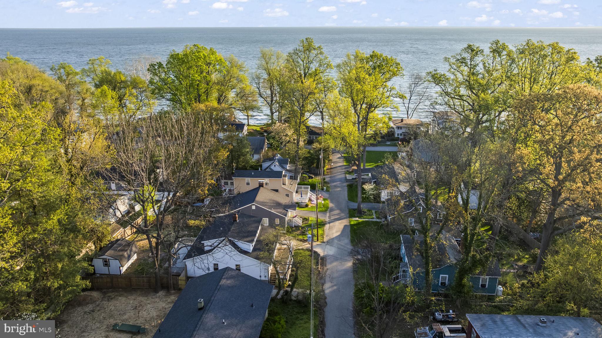 LONG BEACH - Residential