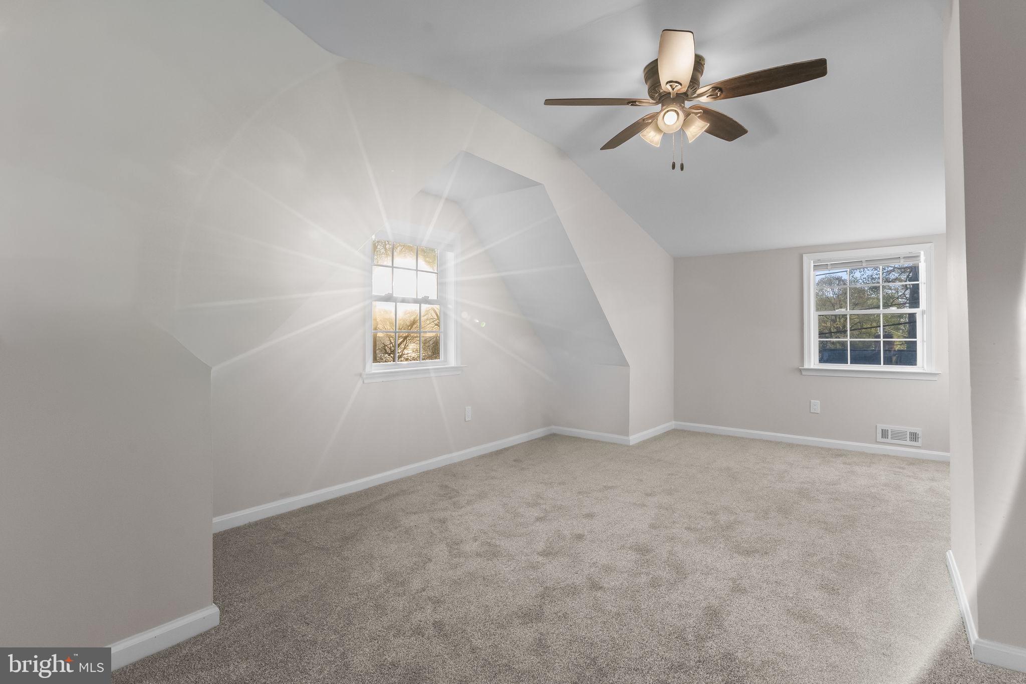 LONG BEACH - Residential