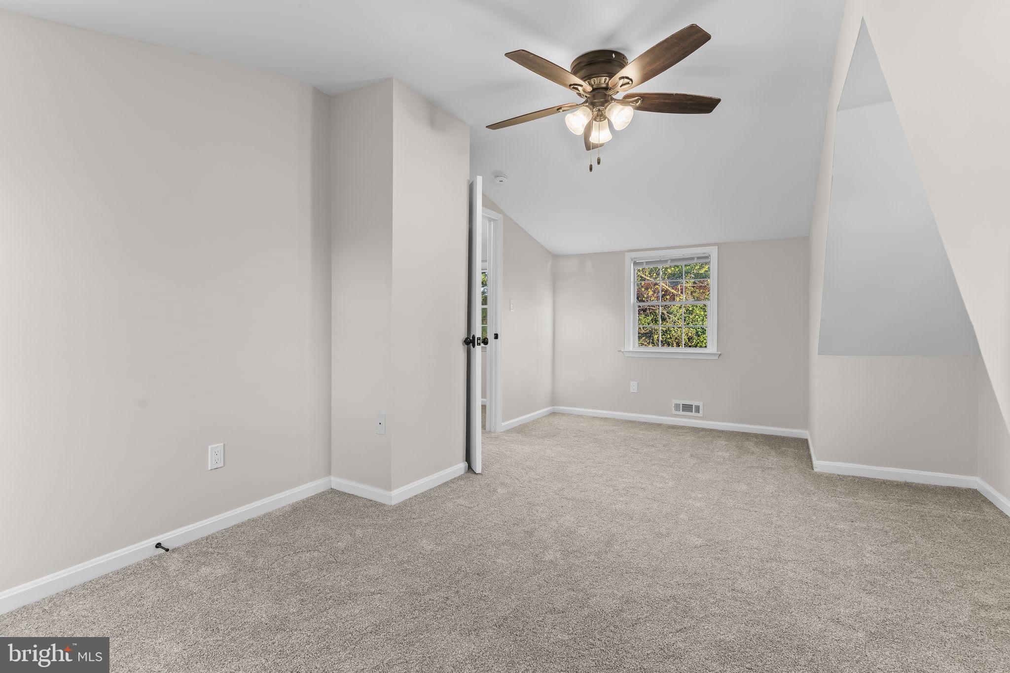 LONG BEACH - Residential