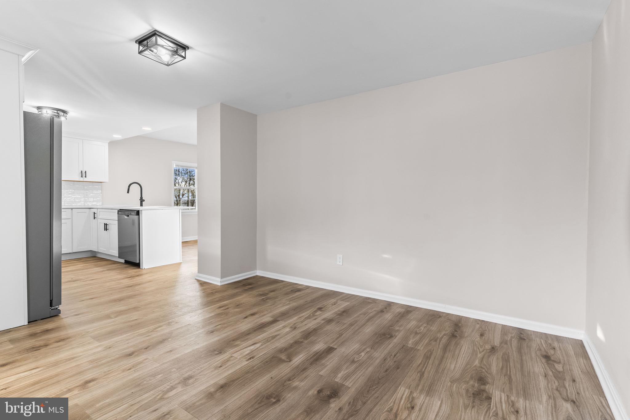 LONG BEACH - Residential