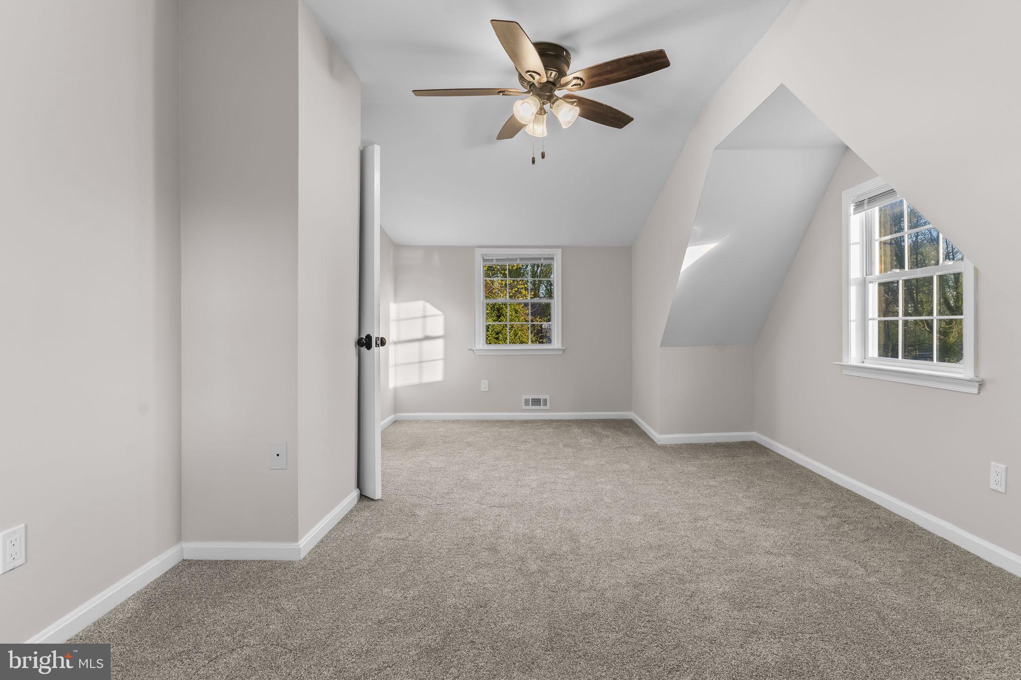 LONG BEACH - Residential