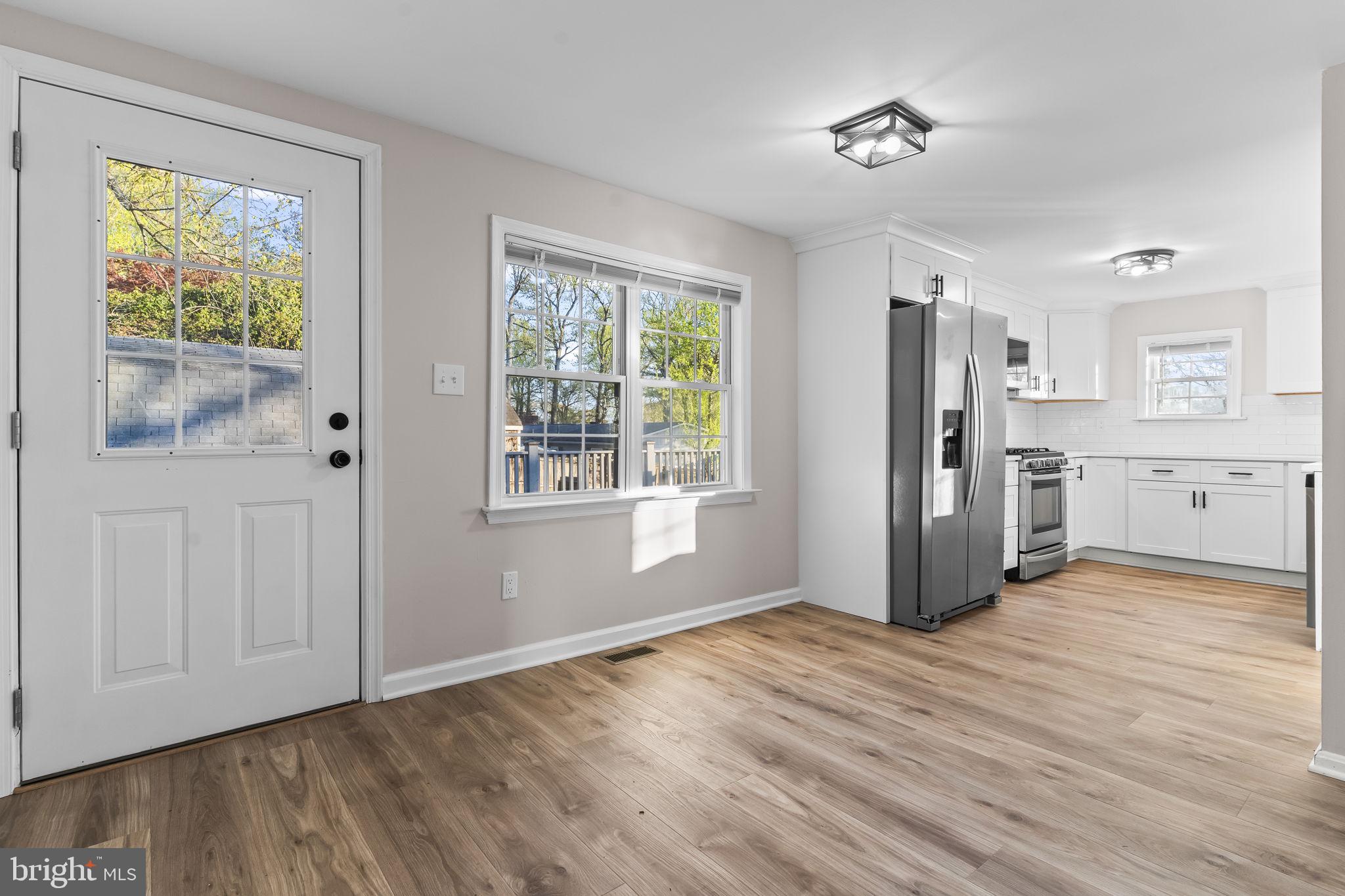 LONG BEACH - Residential