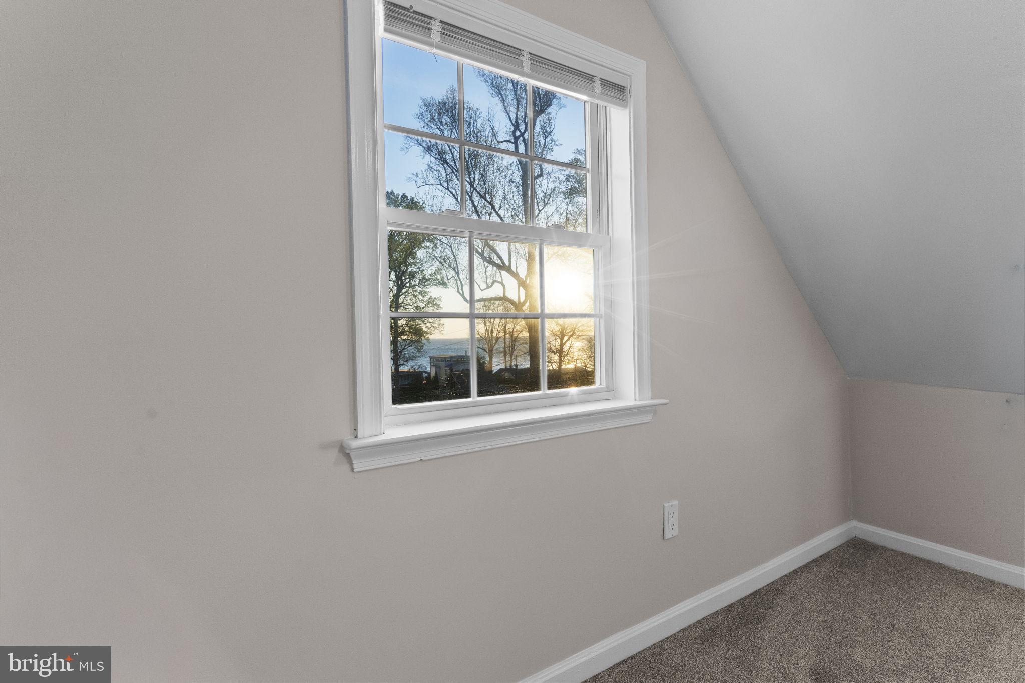 LONG BEACH - Residential