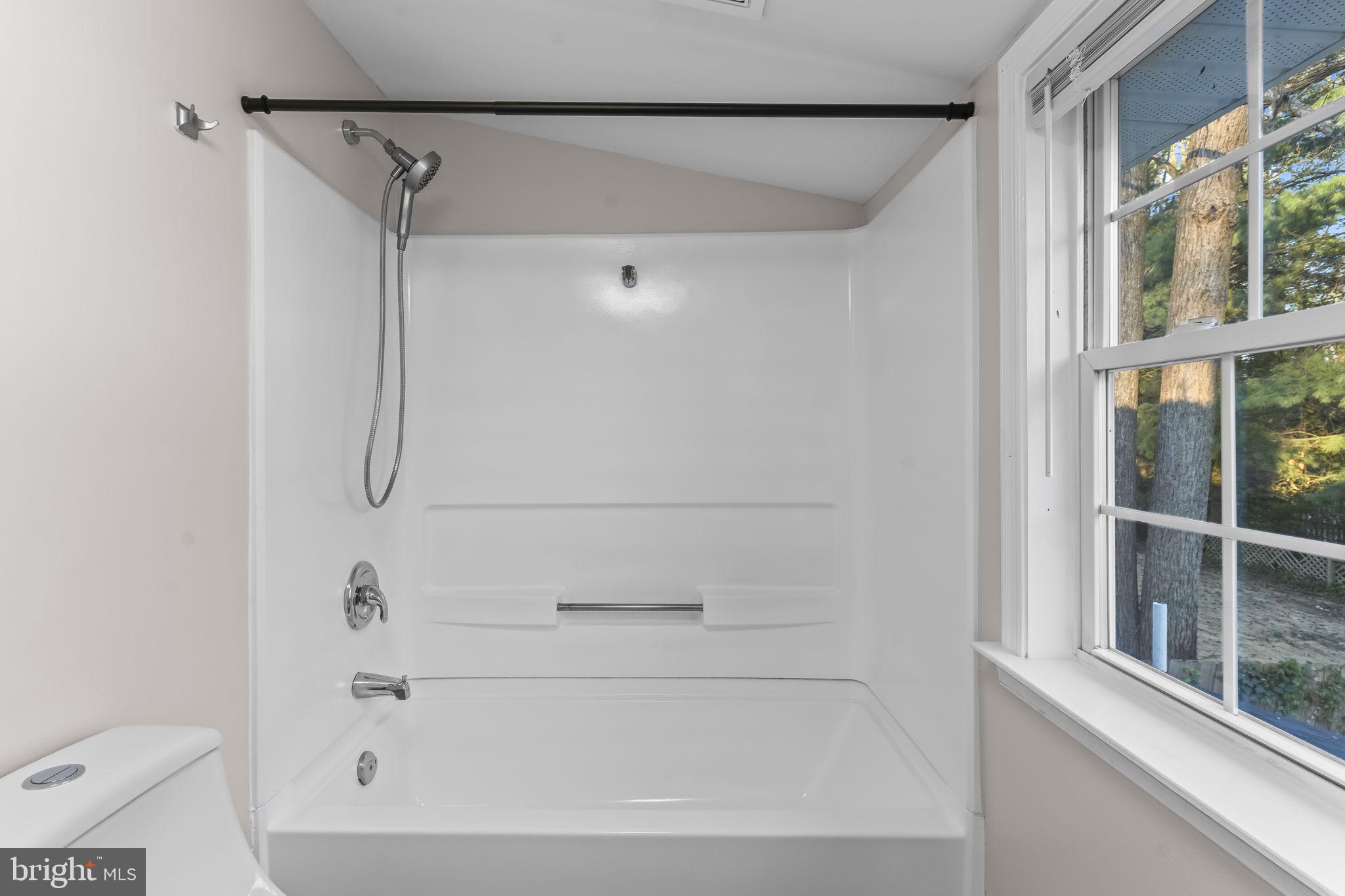 LONG BEACH - Residential