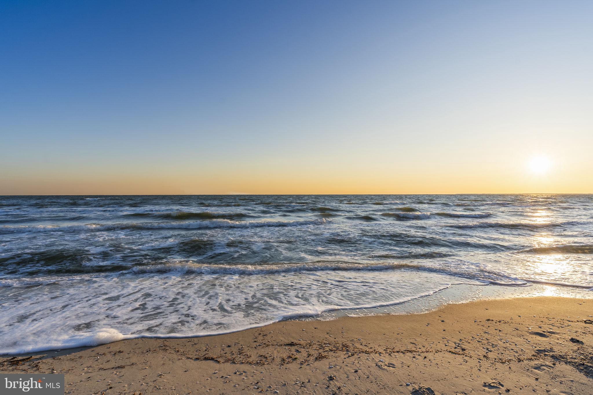 LONG BEACH - Residential