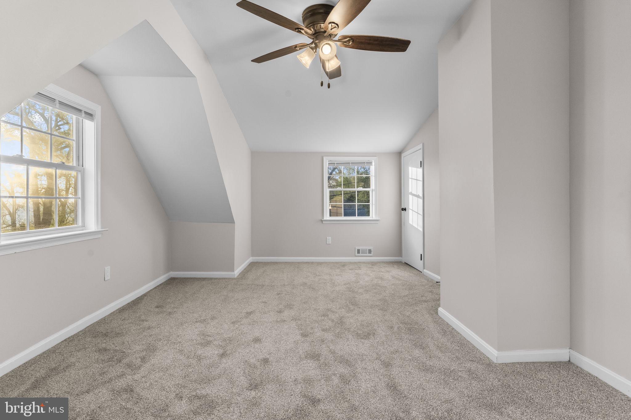 LONG BEACH - Residential