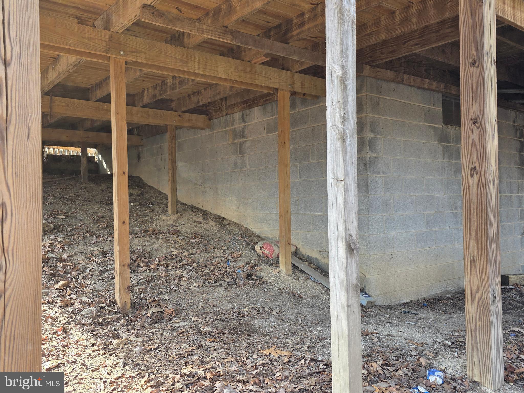 SLEEPY CREEK MOUNTAIN RETREAT - Residential