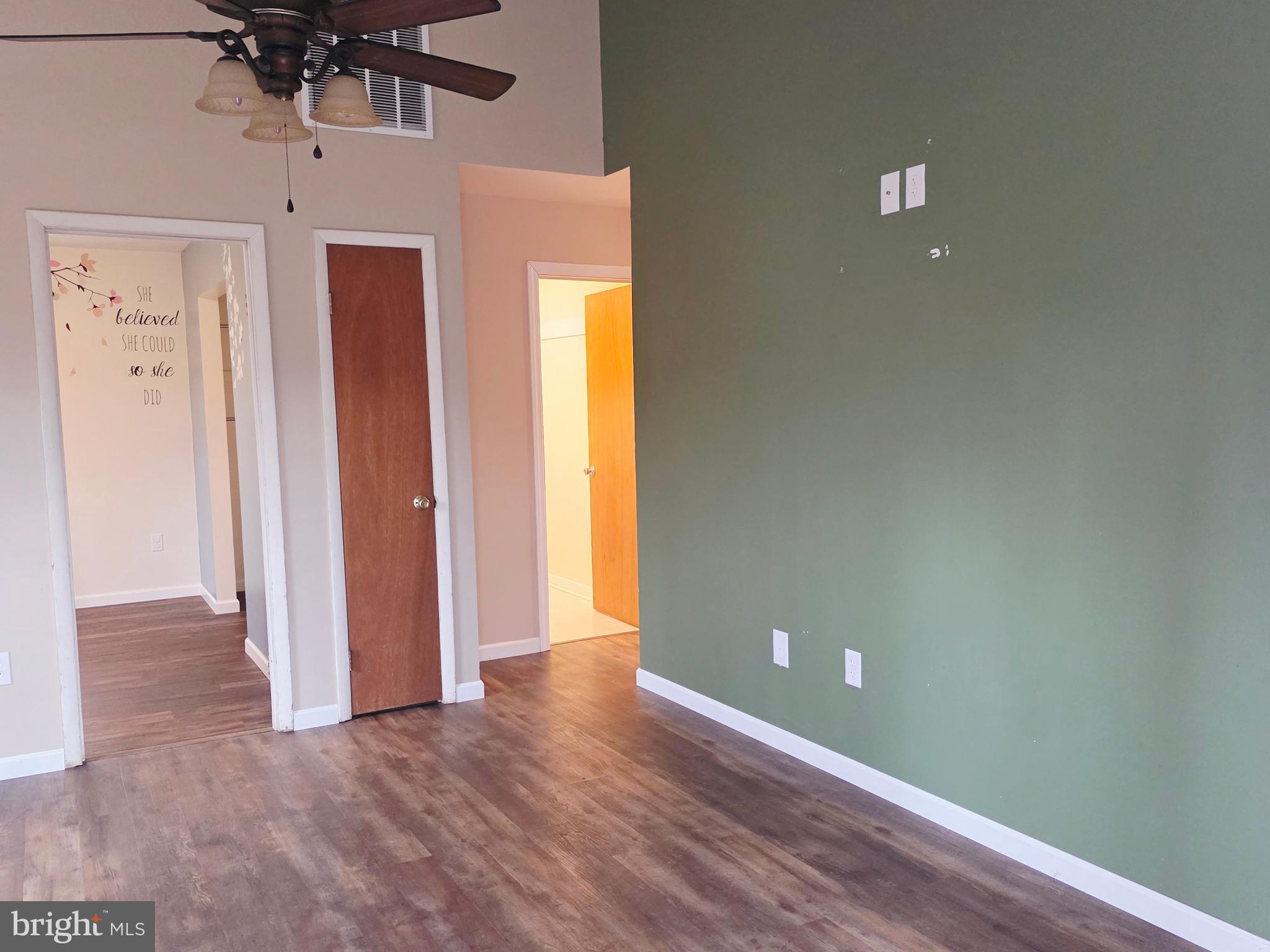 SLEEPY CREEK MOUNTAIN RETREAT - Residential