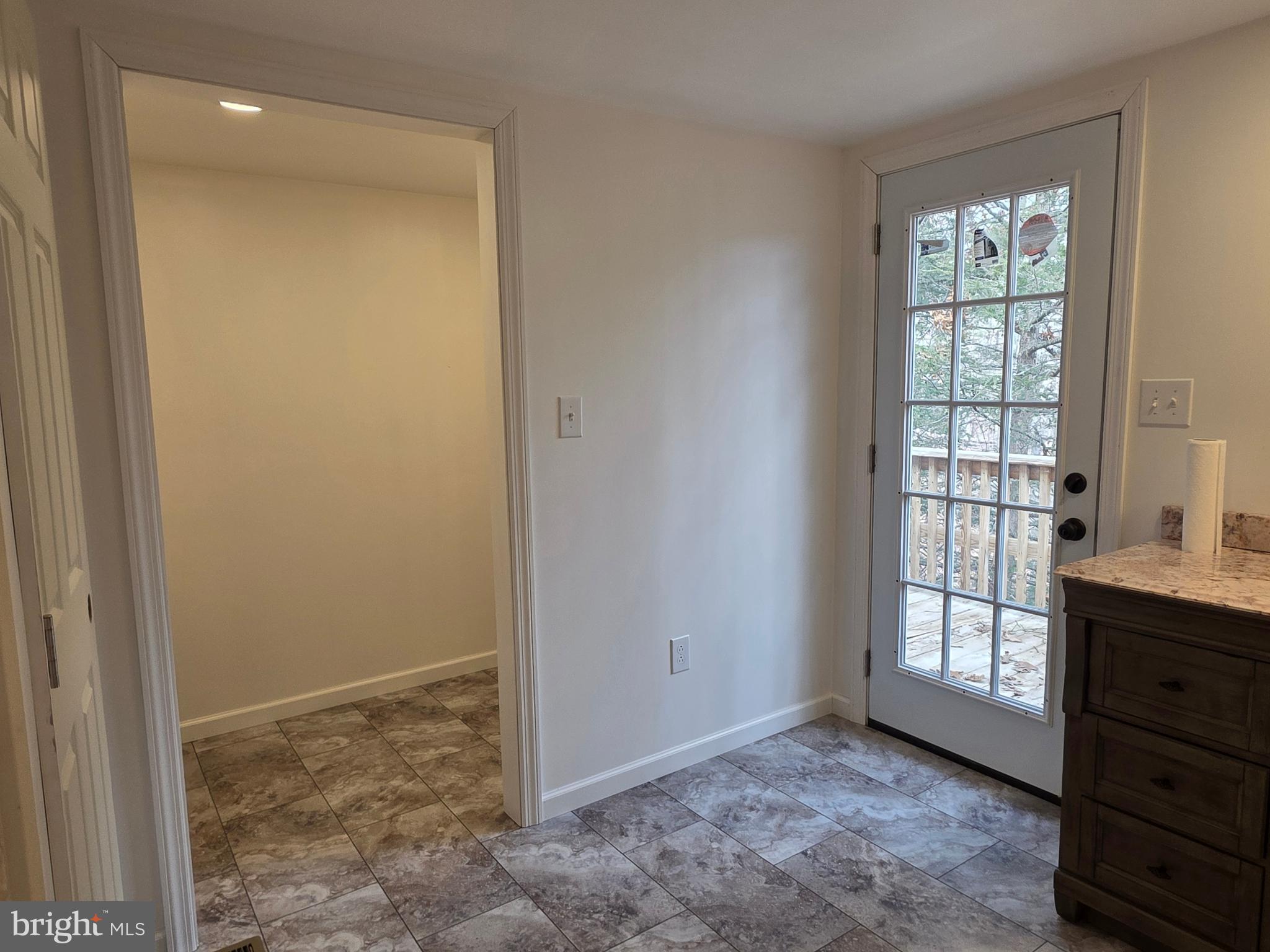 SLEEPY CREEK MOUNTAIN RETREAT - Residential