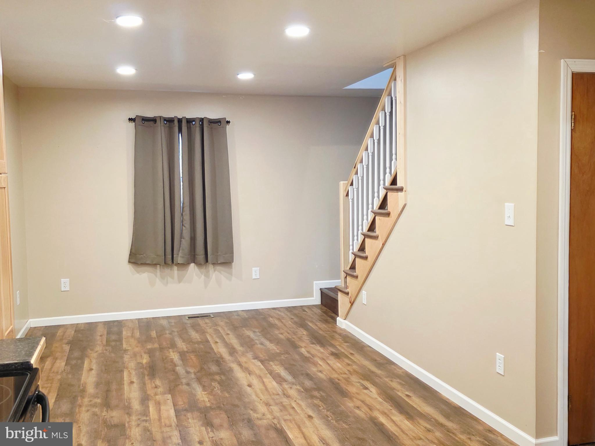 SLEEPY CREEK MOUNTAIN RETREAT - Residential