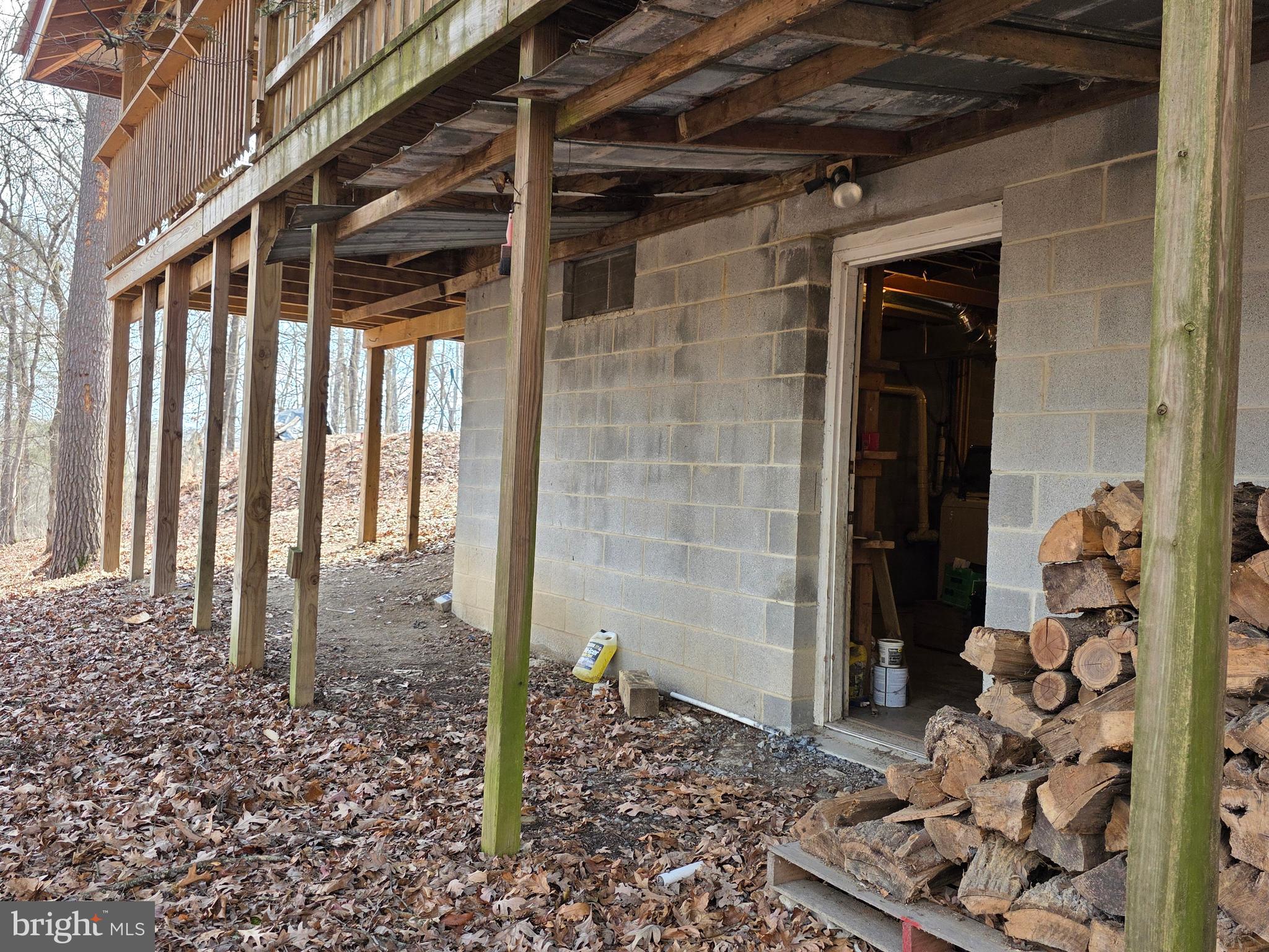 SLEEPY CREEK MOUNTAIN RETREAT - Residential