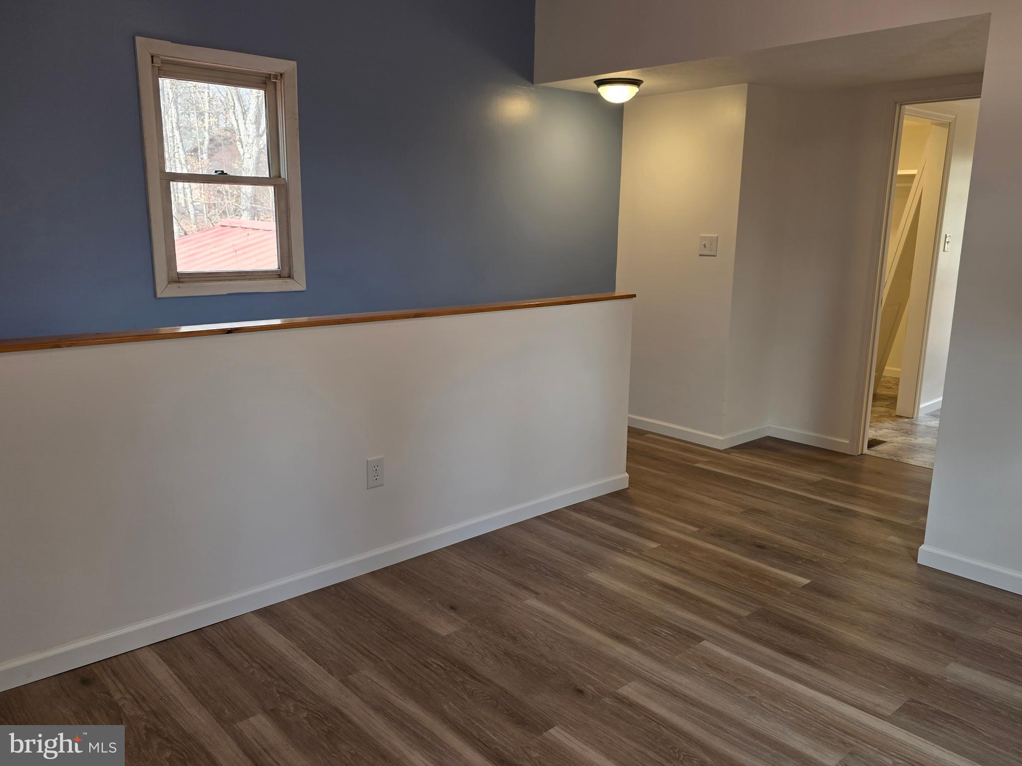 SLEEPY CREEK MOUNTAIN RETREAT - Residential