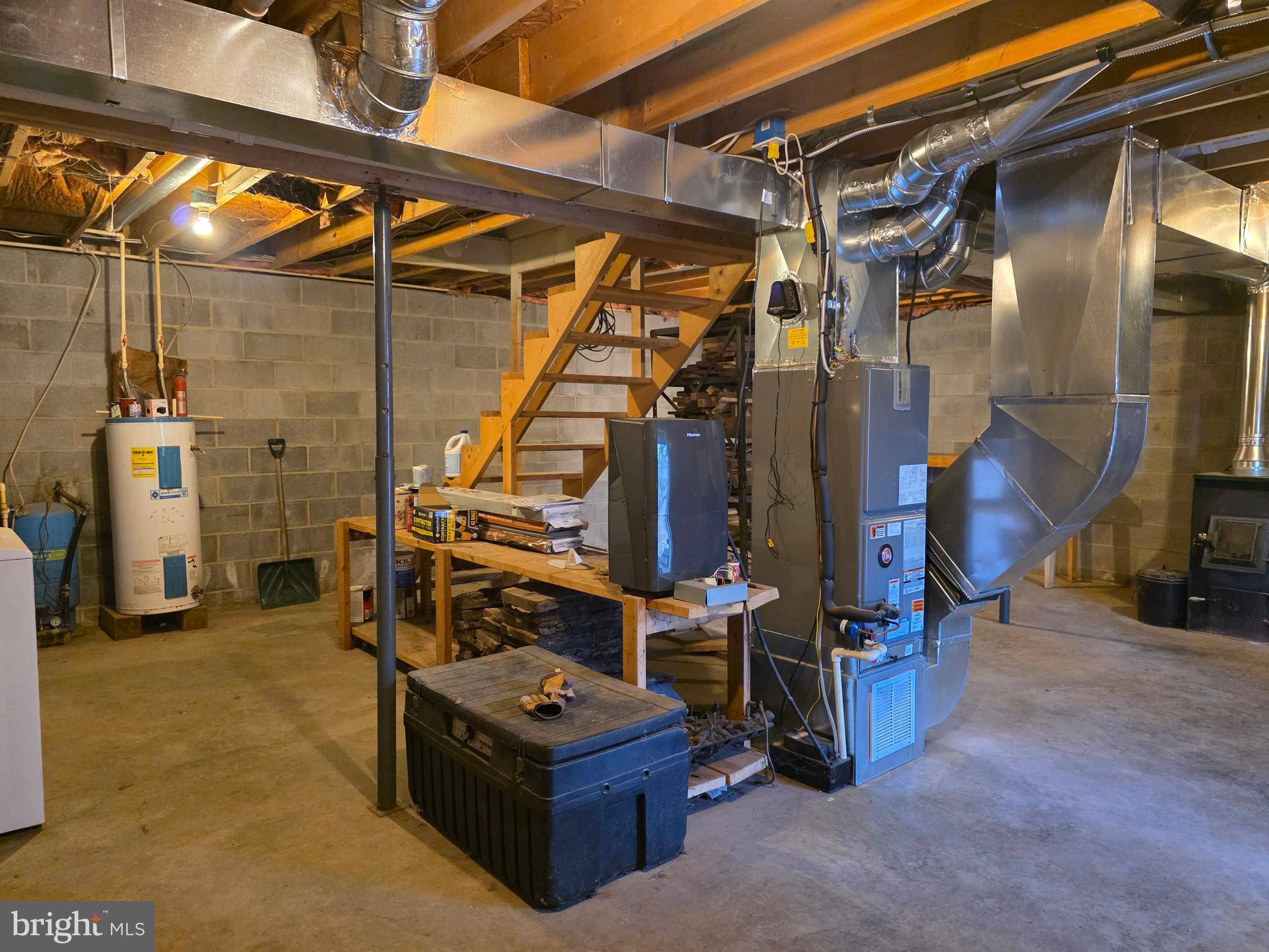 SLEEPY CREEK MOUNTAIN RETREAT - Residential