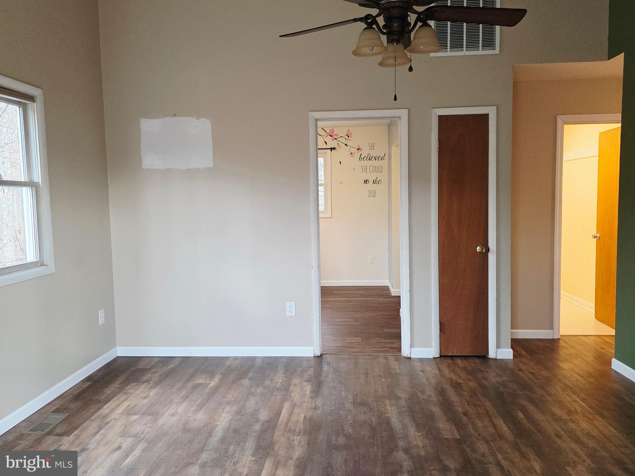 SLEEPY CREEK MOUNTAIN RETREAT - Residential