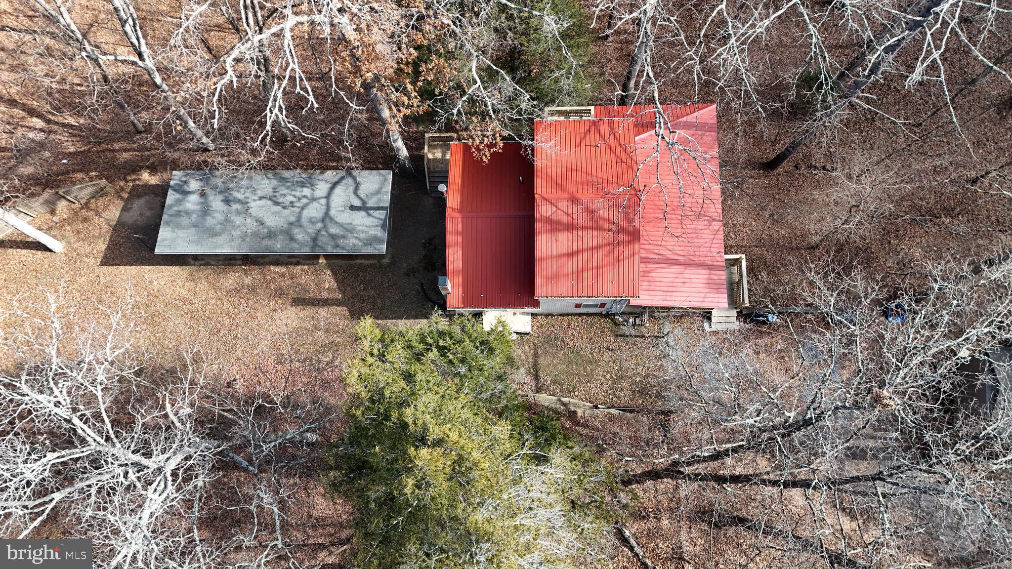 SLEEPY CREEK MOUNTAIN RETREAT - Residential