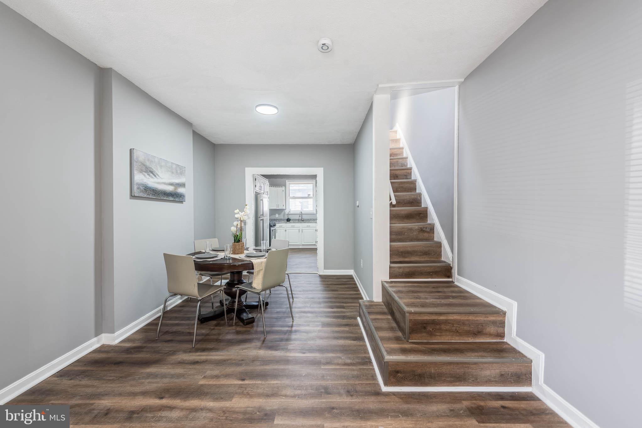 ELWOOD PARK - Residential