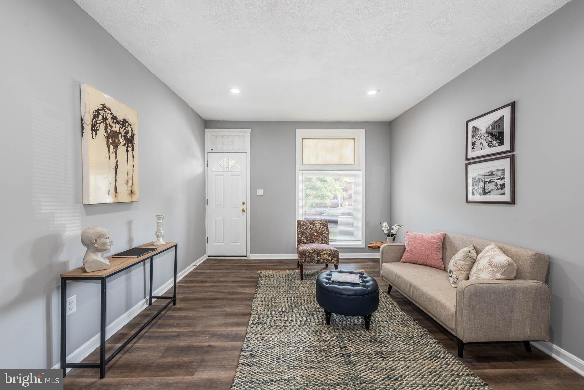 ELWOOD PARK - Residential