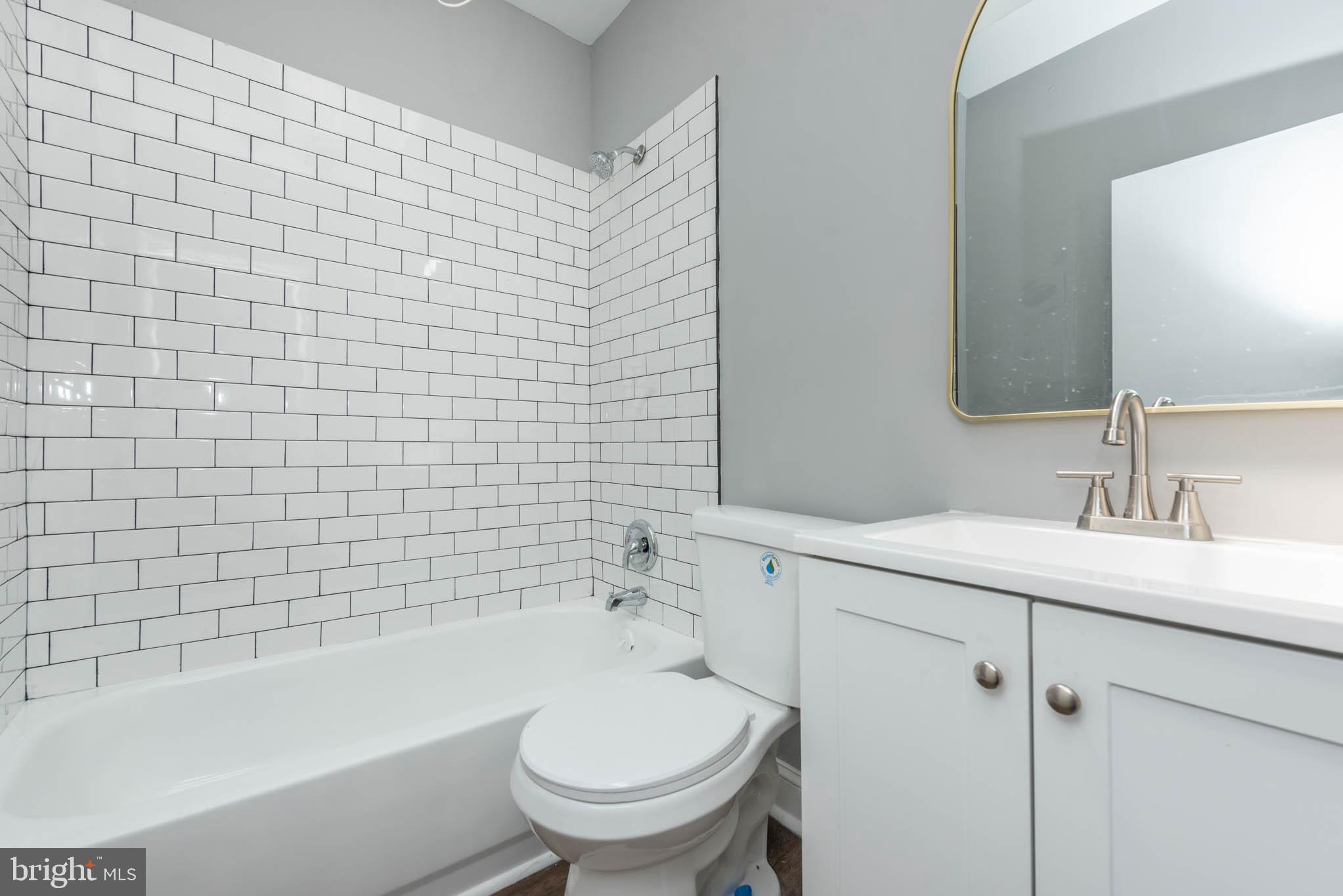 ELWOOD PARK - Residential