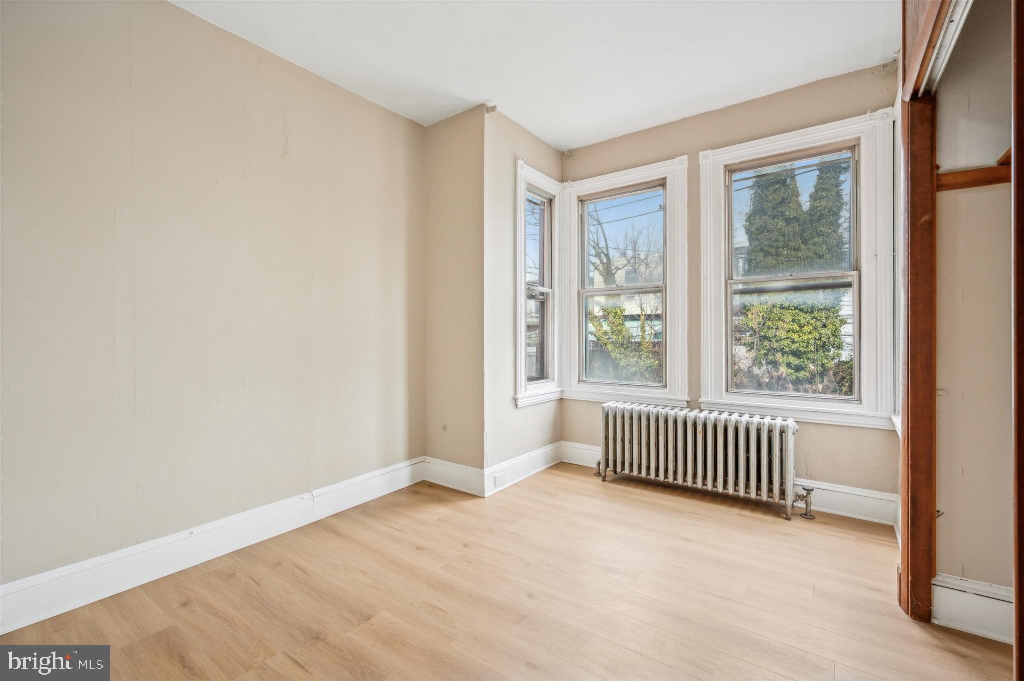 STRAWBERRY MANSION - Residential Lease