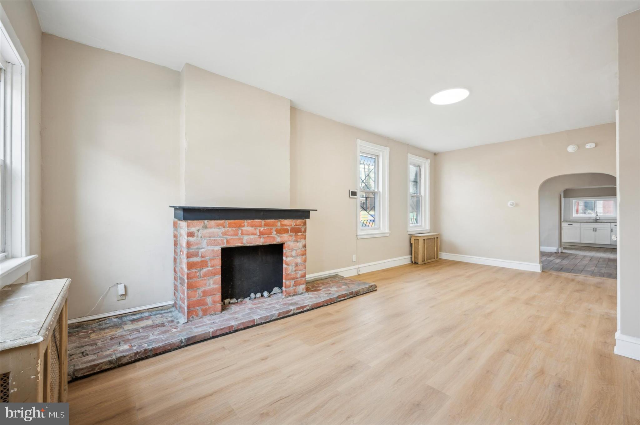 STRAWBERRY MANSION - Residential Lease