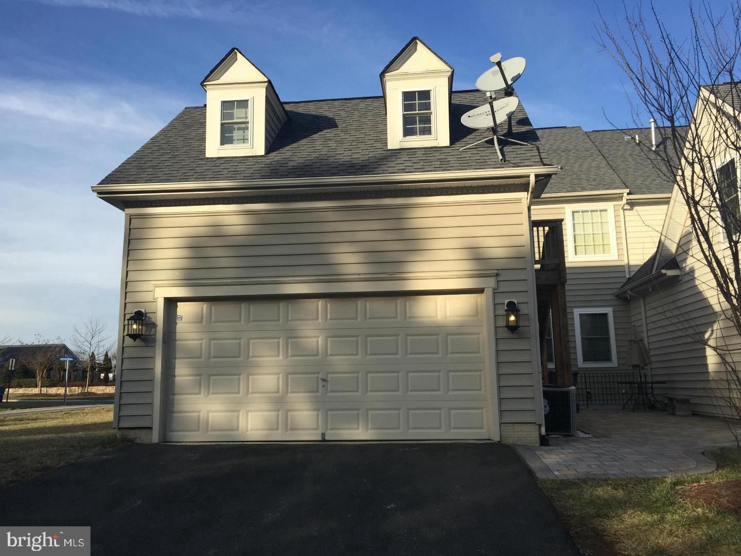 EVERGREEN VILLAGE - Residential Lease