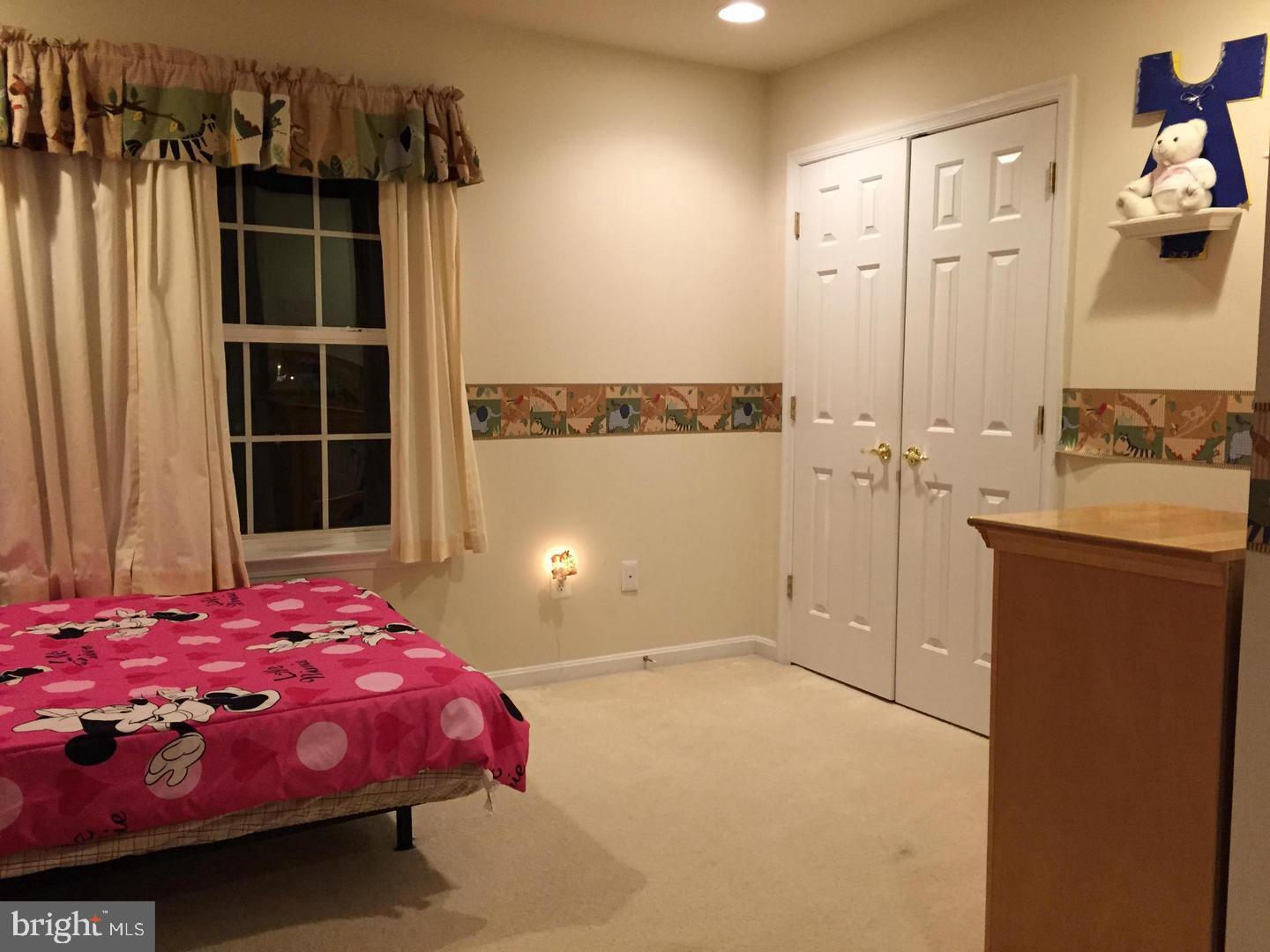 EVERGREEN VILLAGE - Residential Lease