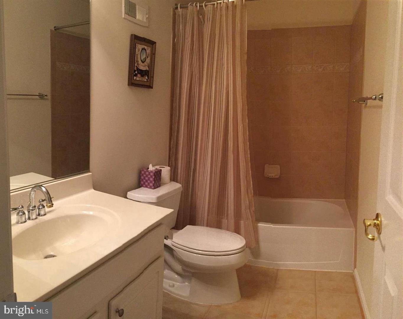 EVERGREEN VILLAGE - Residential Lease