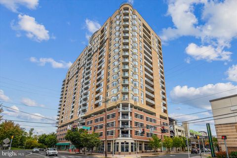 Photo of 5750 Bou Avenue #601, ROCKVILLE, MD 20852 (MLS # MDMC2219572)