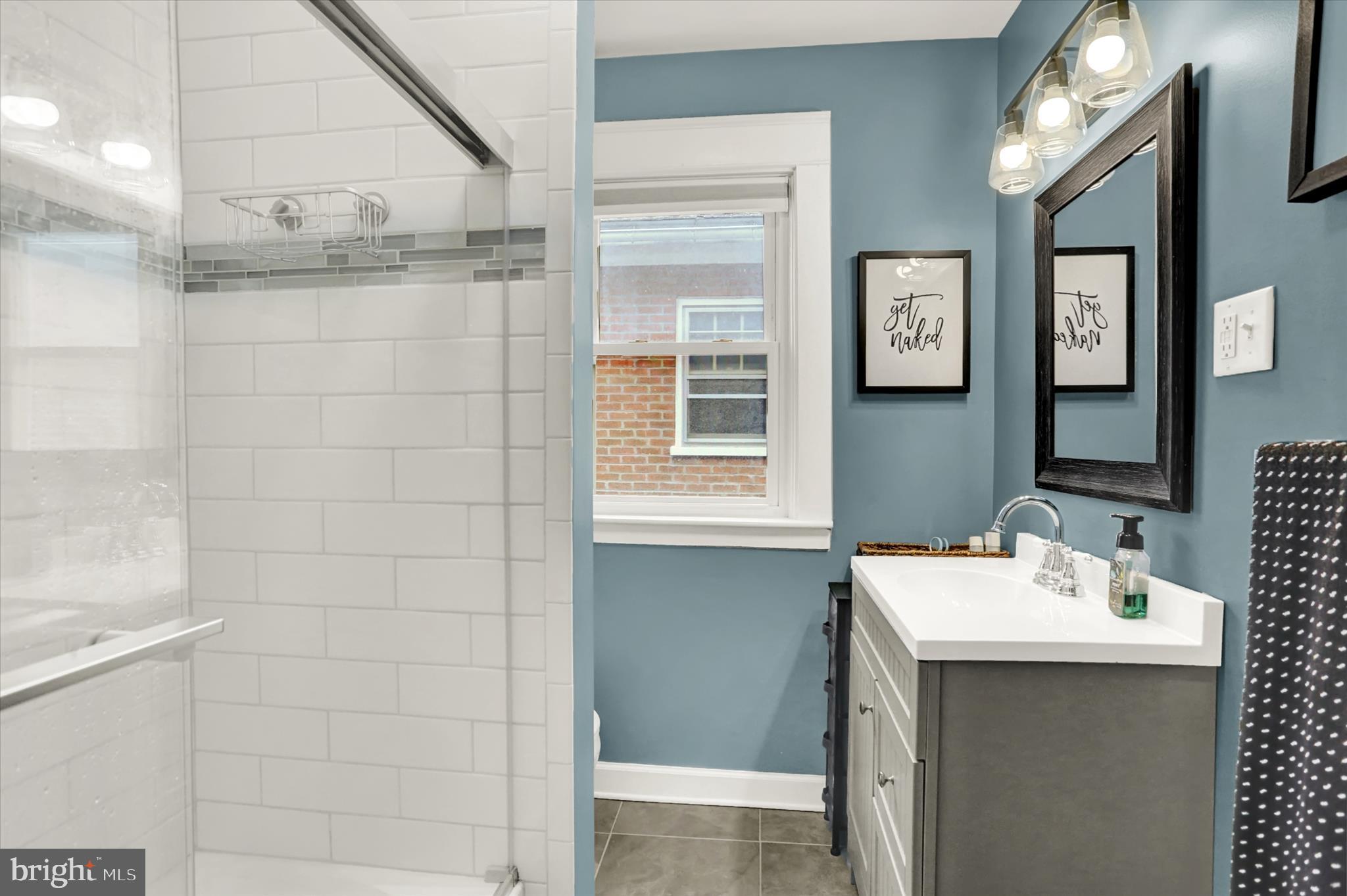 COLLEGE PARK - Residential