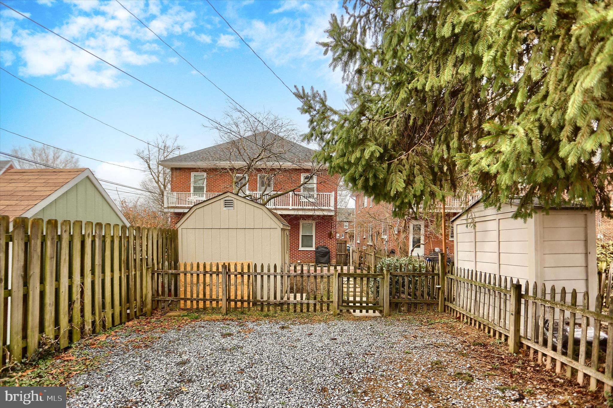 COLLEGE PARK - Residential