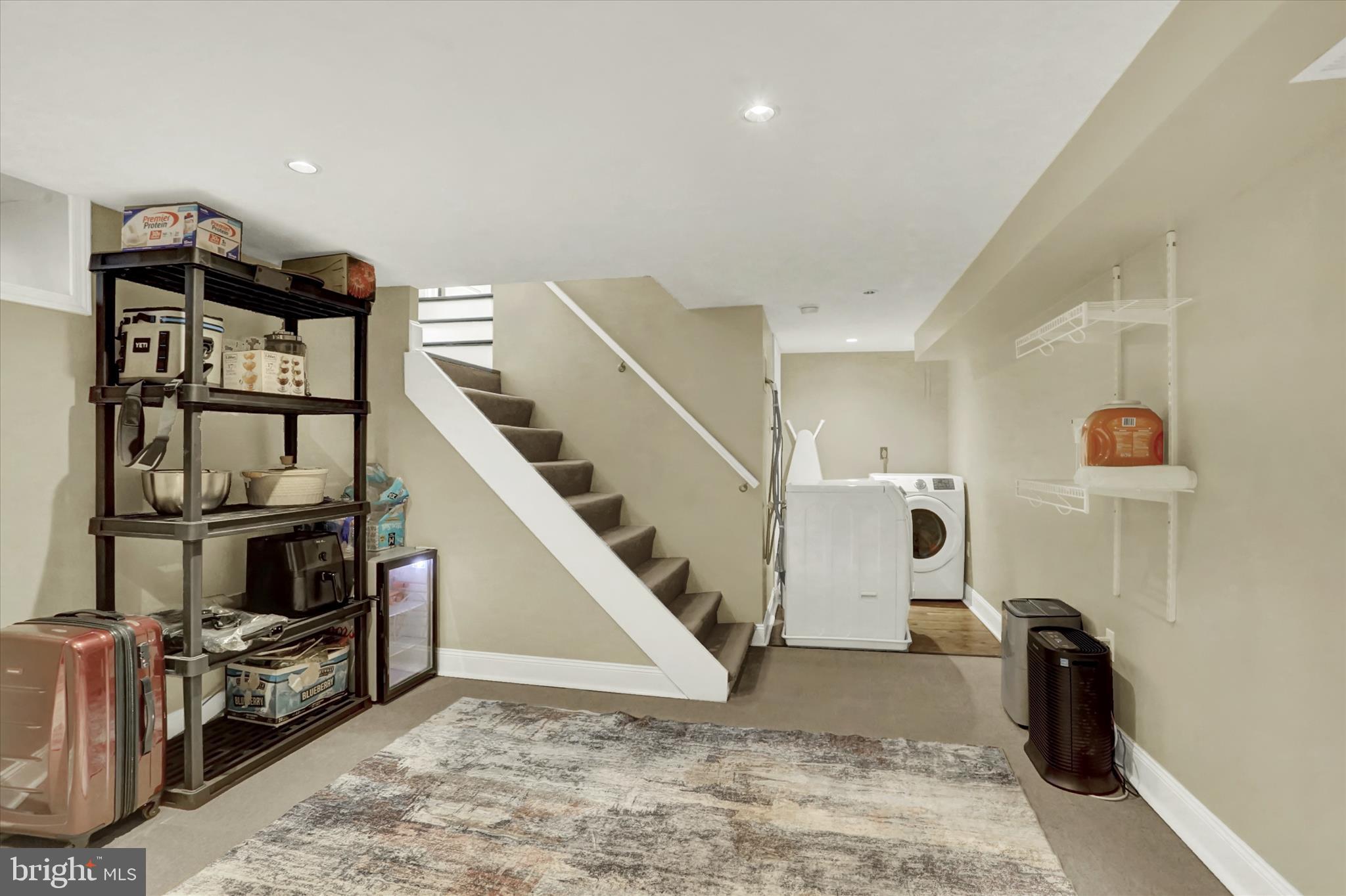 COLLEGE PARK - Residential