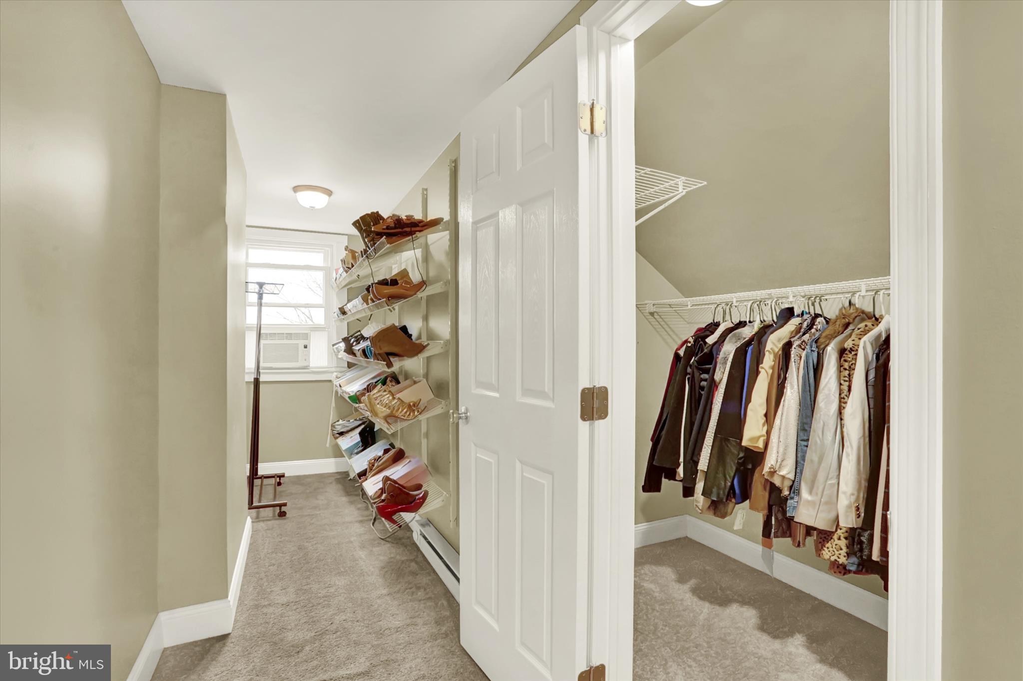 COLLEGE PARK - Residential