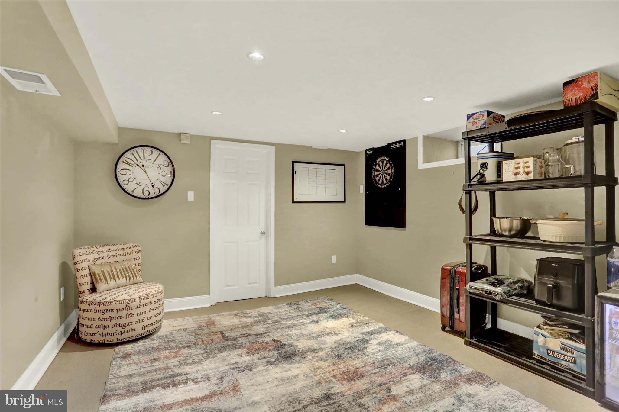 COLLEGE PARK - Residential