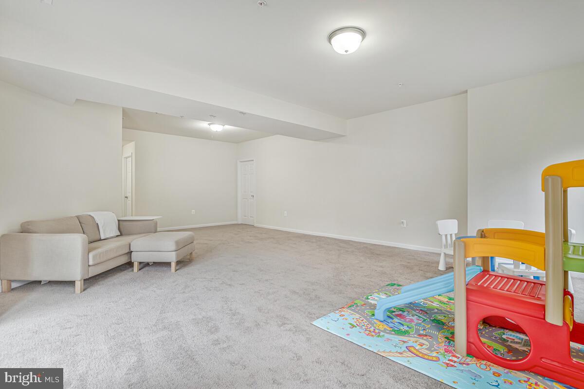 RIDGE GROVE ESTATES - Residential