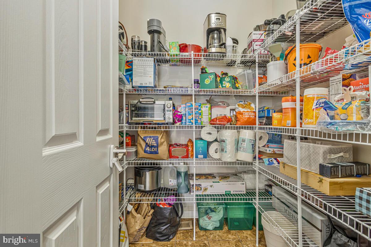 RIDGE GROVE ESTATES - Residential