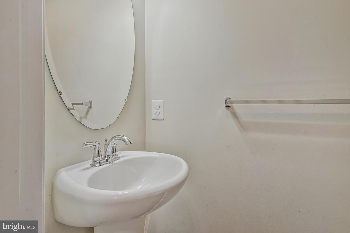 RIDGE GROVE ESTATES - Residential