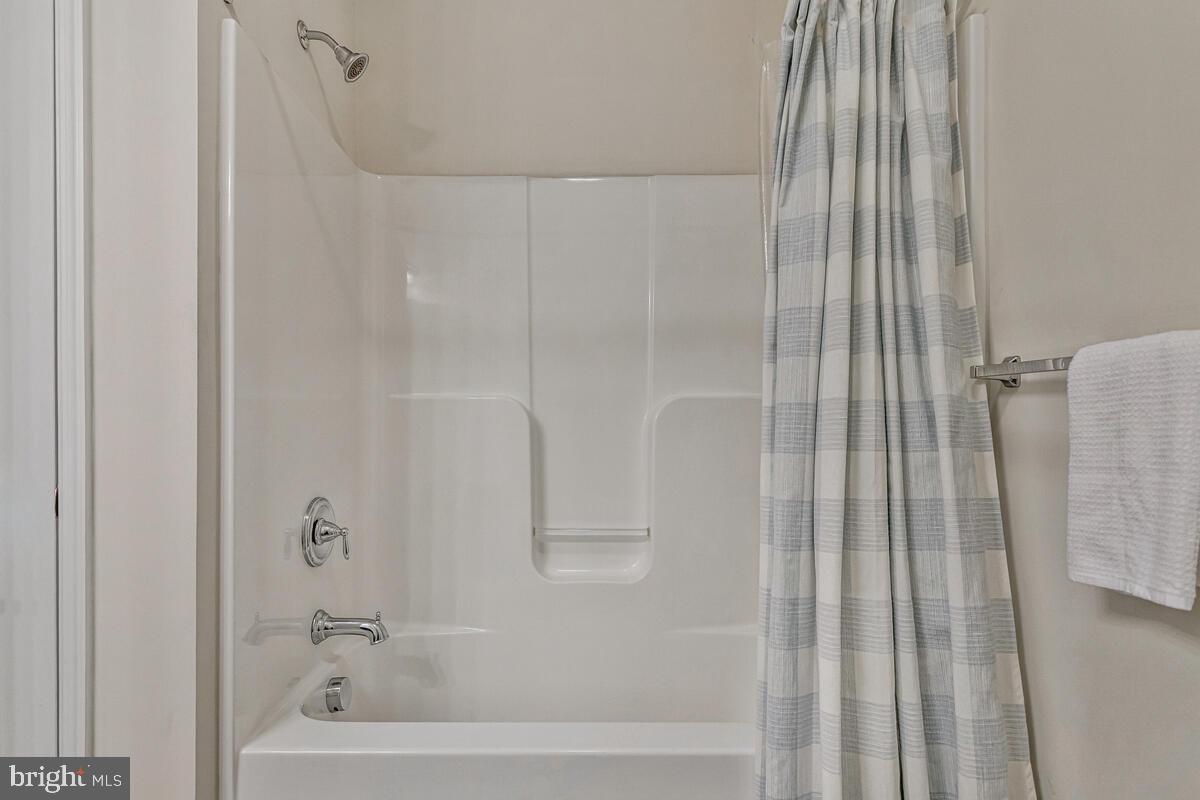 RIDGE GROVE ESTATES - Residential