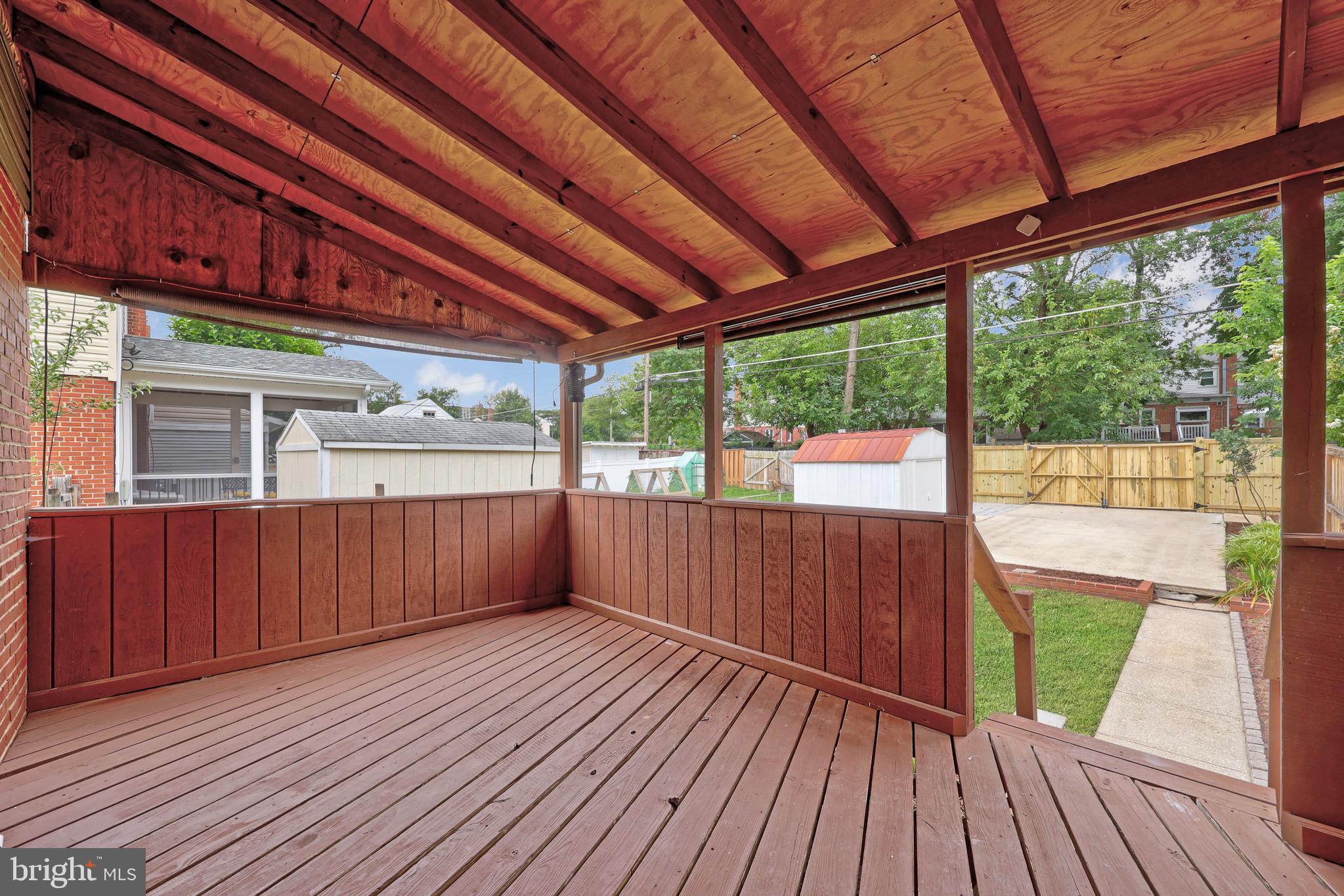 2109 ARLINGTON TERRACE