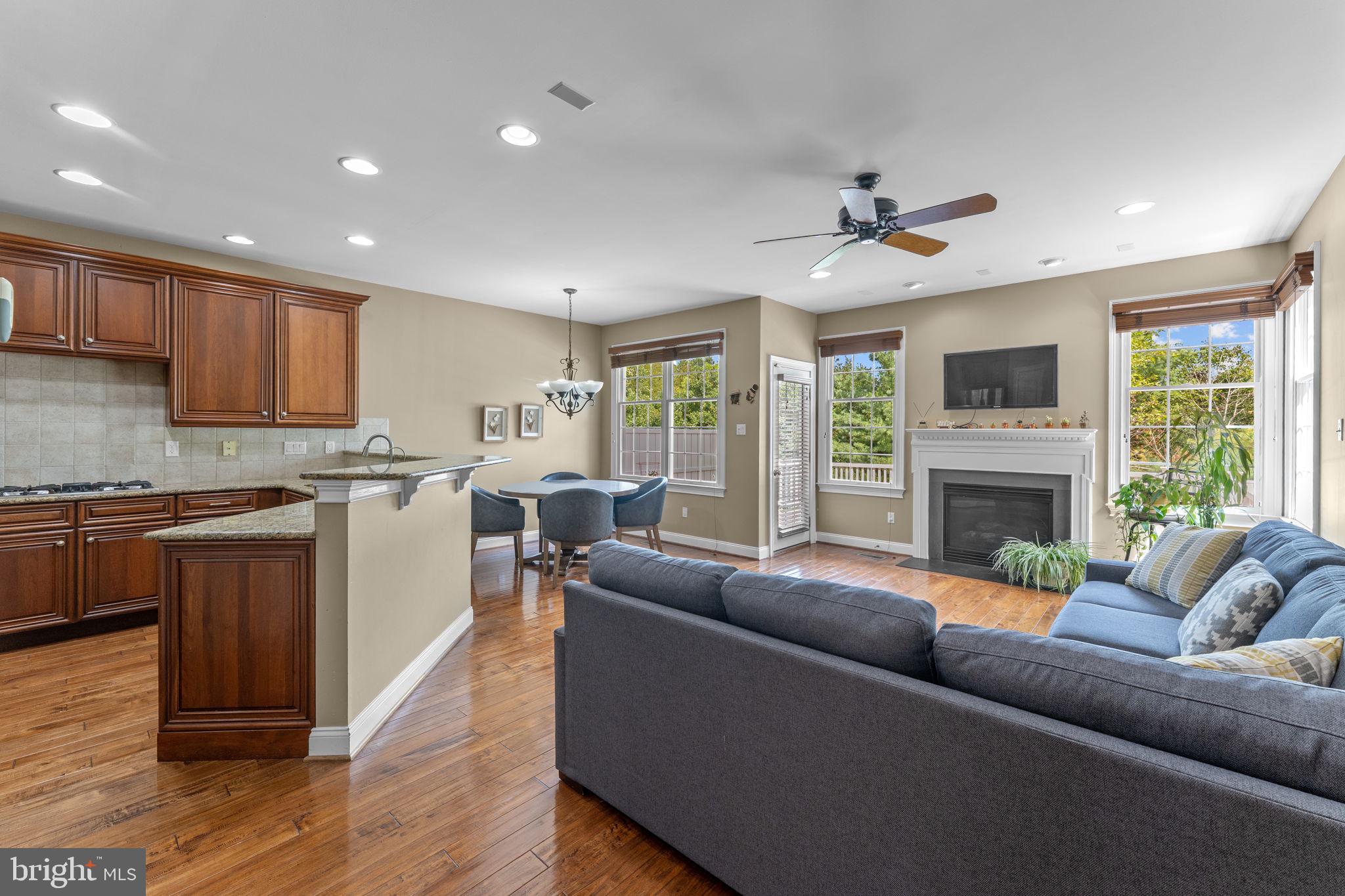 RIVERSIDE AT CHADDS - Residential