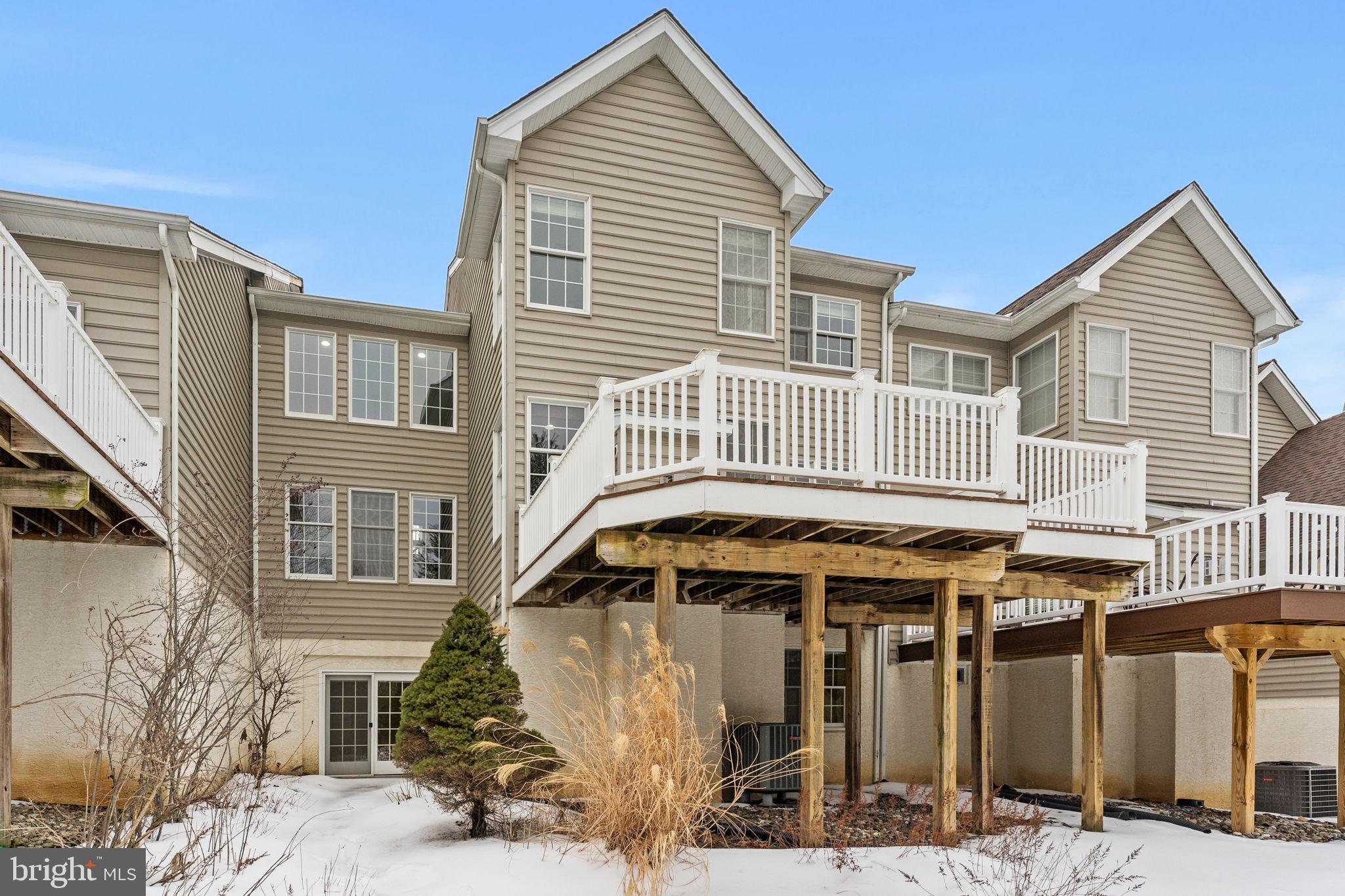 RIVERSIDE AT CHADDS - Residential