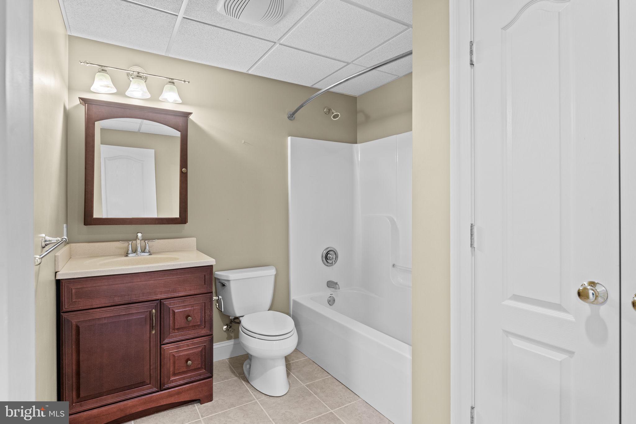 RIVERSIDE AT CHADDS - Residential