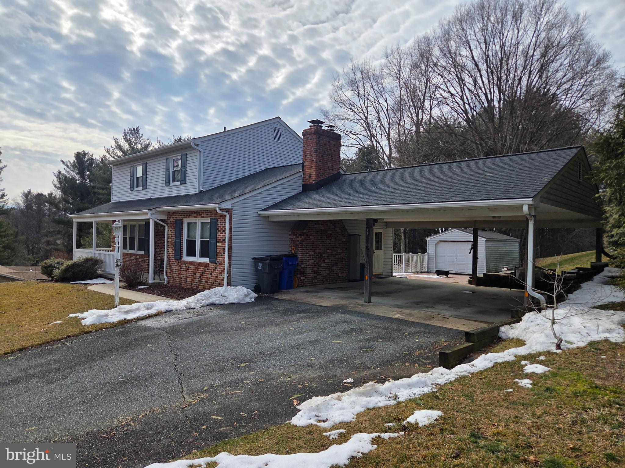 1814 RIDGECROFT DRIVE