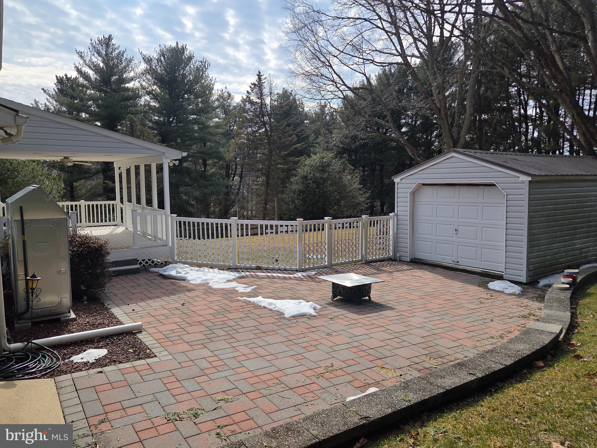 1814 RIDGECROFT DRIVE