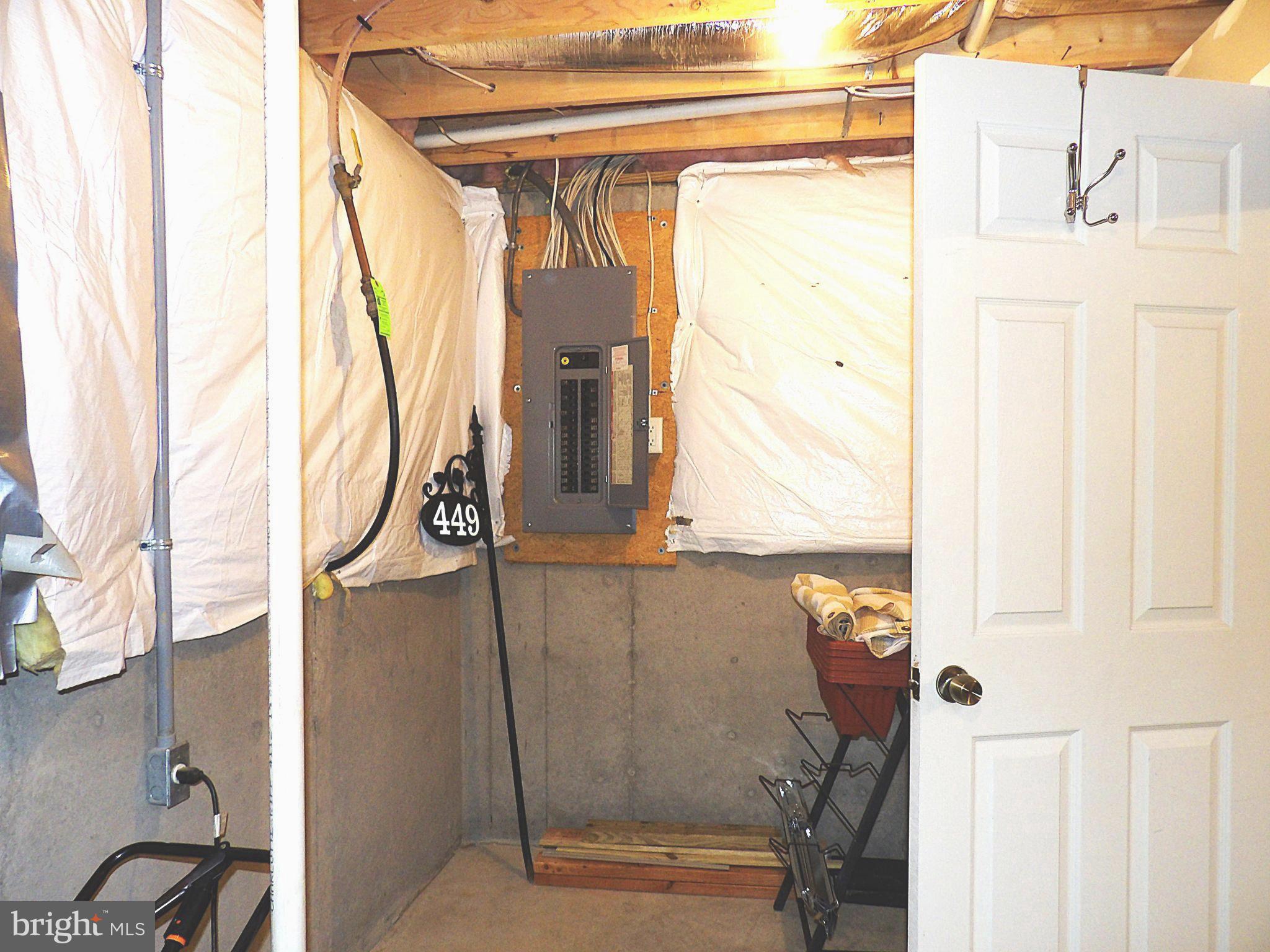 LAUREL RIDGE - Residential