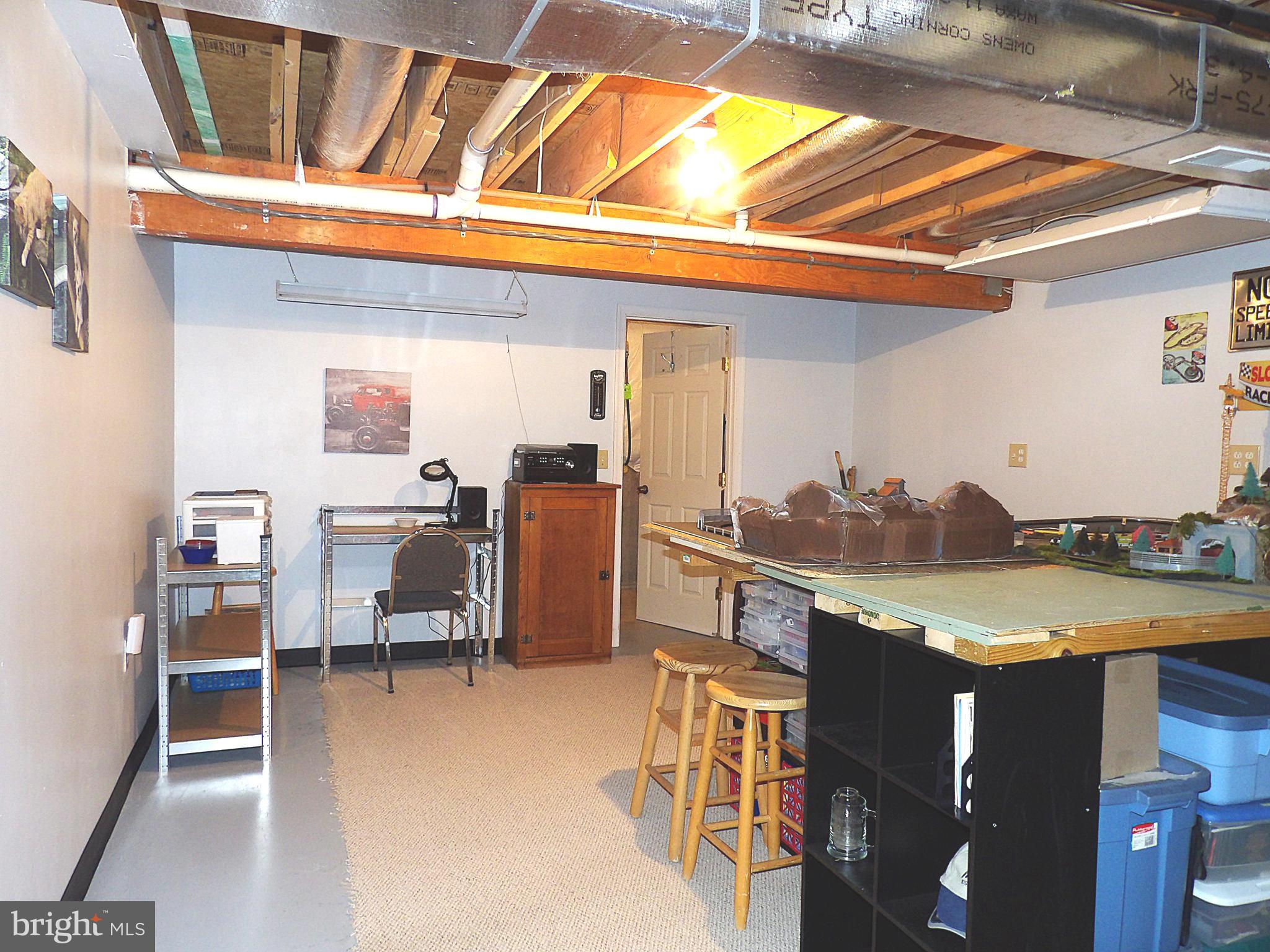 LAUREL RIDGE - Residential