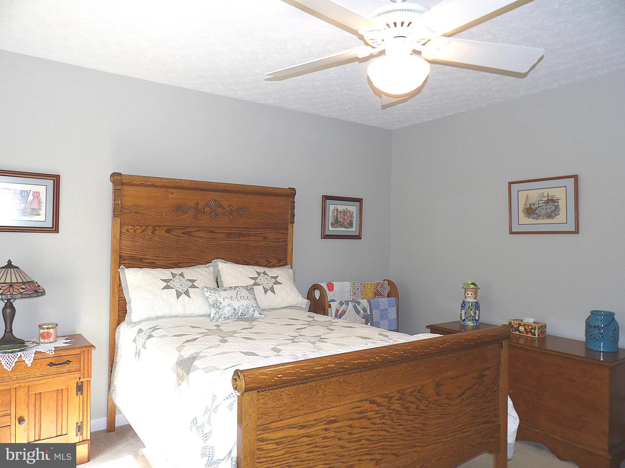 LAUREL RIDGE - Residential