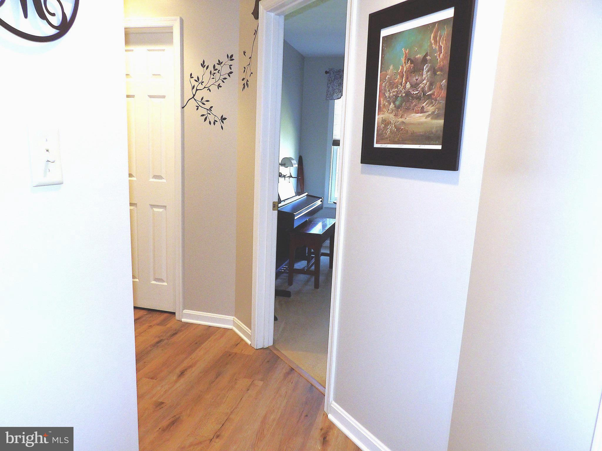 LAUREL RIDGE - Residential