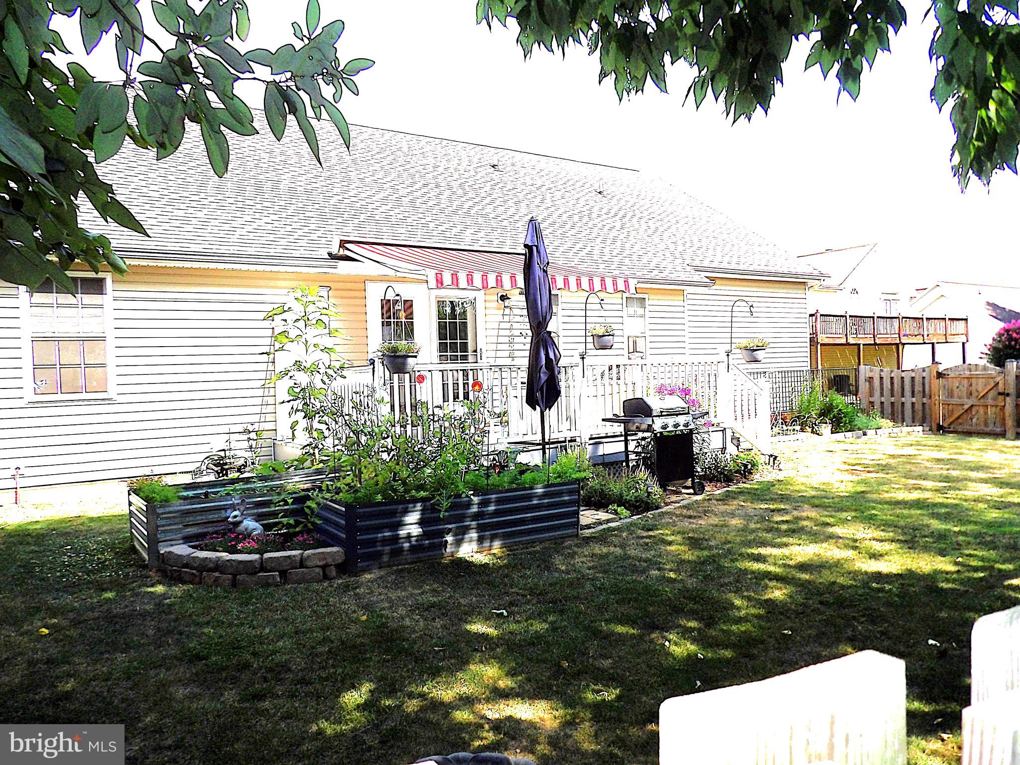 LAUREL RIDGE - Residential