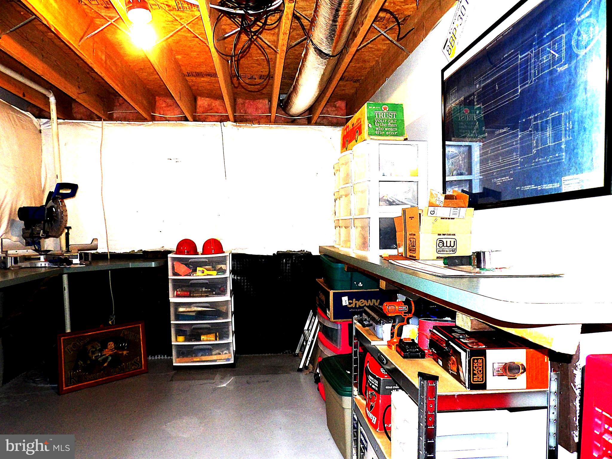 LAUREL RIDGE - Residential