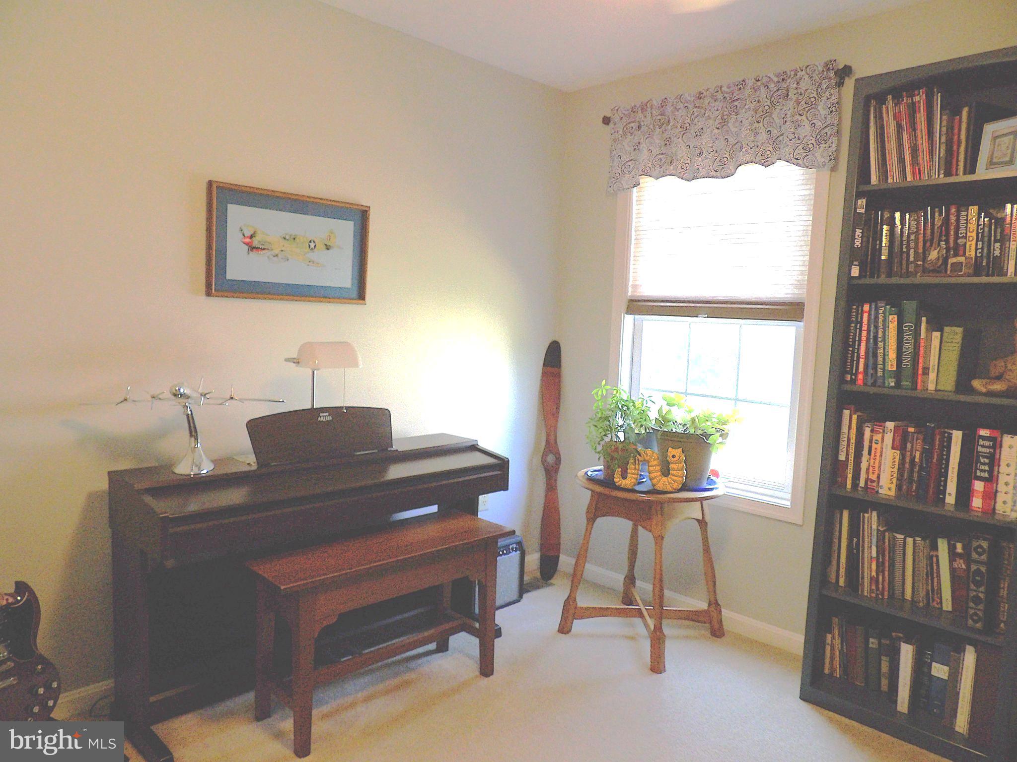 LAUREL RIDGE - Residential